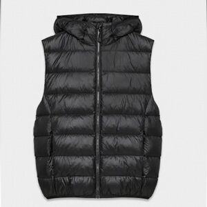 🔥🔥🔥 Aritzia | TNA Little Puff Vest